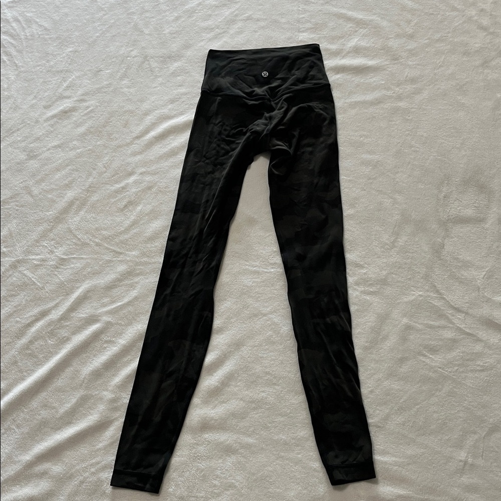 lululemon athletica Black Camo Leggings - Picture 2 of 6